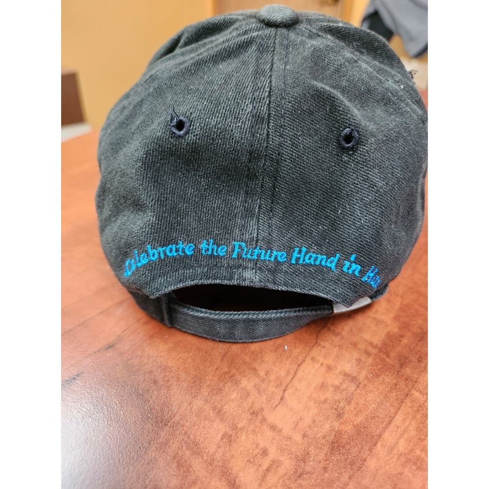 VINTAGE WALT DISNEY WORLD 2000 EMBROIDERED MICKEY AND FRIENDS HAT Y2K - Picture 2 of 5